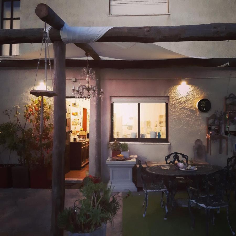 Guesthouse Gate5 อนาเดีย ภายนอก รูปภาพ